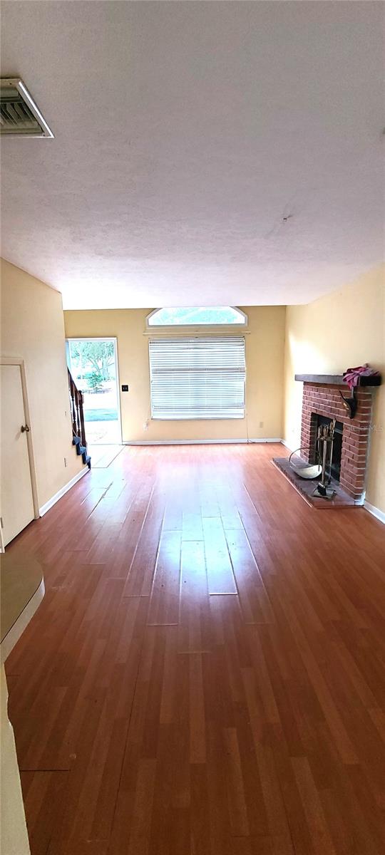 KINGSS COURT TWNHMS - Residential