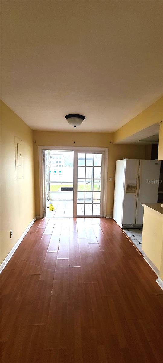 KINGSS COURT TWNHMS - Residential