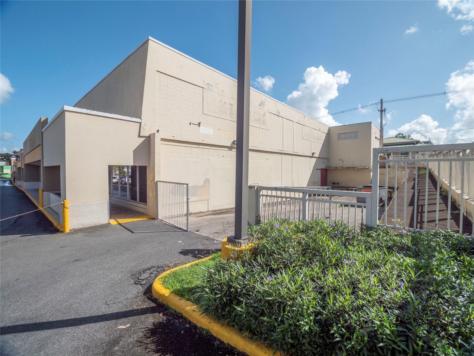 CAGUAS COMMUNITY SHOPPING CENTER - Commercial Sale