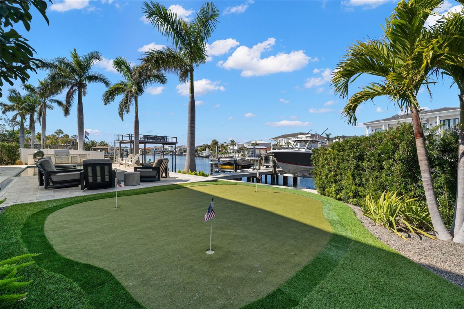 SUNSET PARK ISLES UNIT 4 - Residential