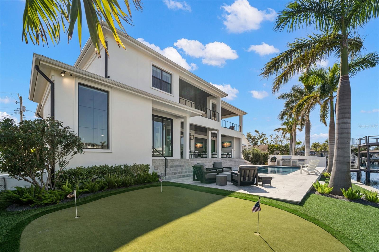 SUNSET PARK ISLES UNIT 4 - Residential