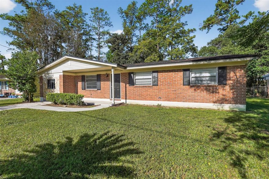 Welcome home to this beautifully updated 3-bedroom, 1.5-bathroom single-family residence in Jacksonville! Thoughtfully designed with comfort and convenience in mind, this home offers modern touches and timeless charm throughout.

The spacious kitchen is a true highlight, featuring sleek stainless-steel appliances, a double-basin sink, and abundant cabinetry—perfect for keeping everything organized while making meal prep a breeze. The modern finishes and elegant cabinetry create a stylish space for both cooking and entertaining.

Unwind in the cozy master bedroom complete with a large closet, while additional bedrooms provide plenty of versatility for family, guests, or a home office. The bathrooms showcase tasteful finishes, ideal for ending your day in comfort.

Outside, enjoy a large backyard where pets can play and family gatherings can come to life.
This home has it all: comfort, upgrades, and a convenient Jacksonville location near shopping, dining, and major highways. Schedule your tour today before this opportunity slips away!