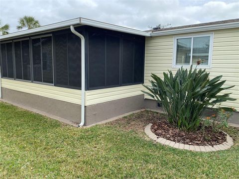 A home in ELLENTON