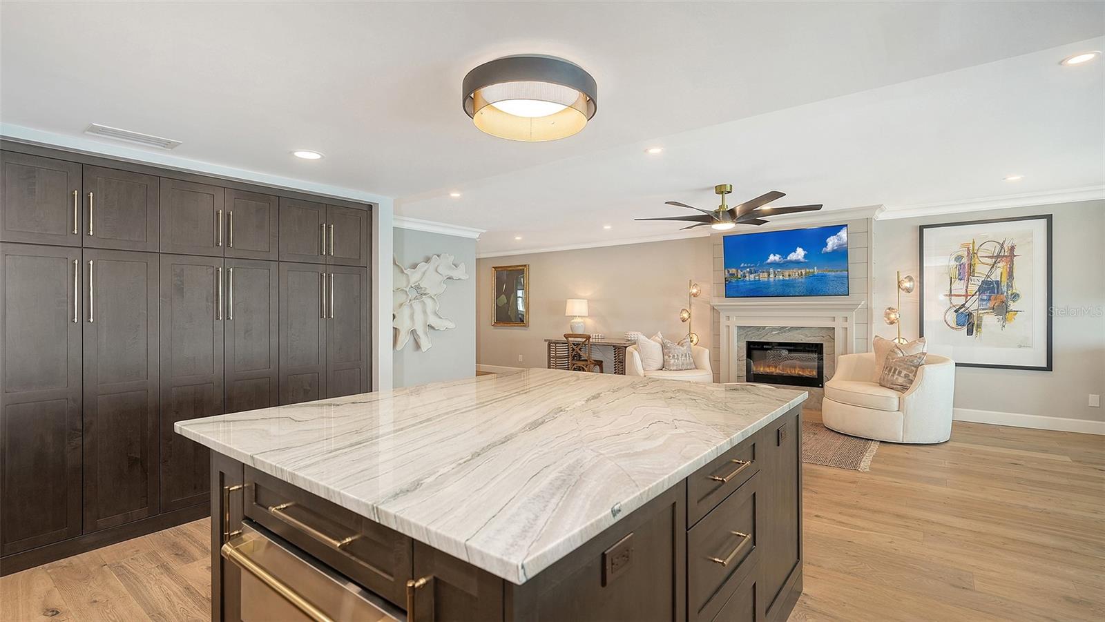 WINDWARD PASSAGE - Residential