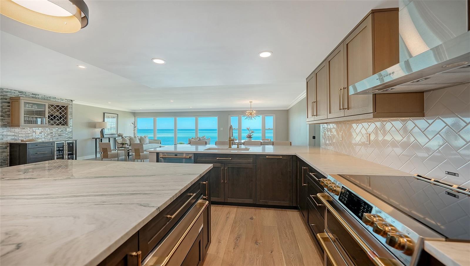 WINDWARD PASSAGE - Residential