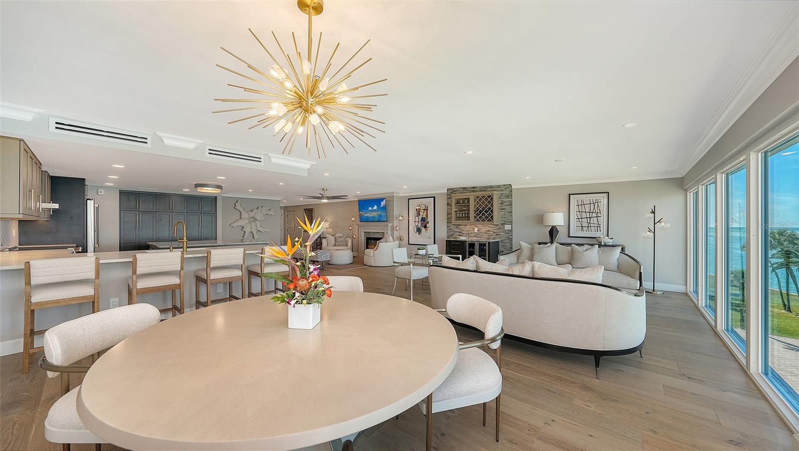 WINDWARD PASSAGE - Residential