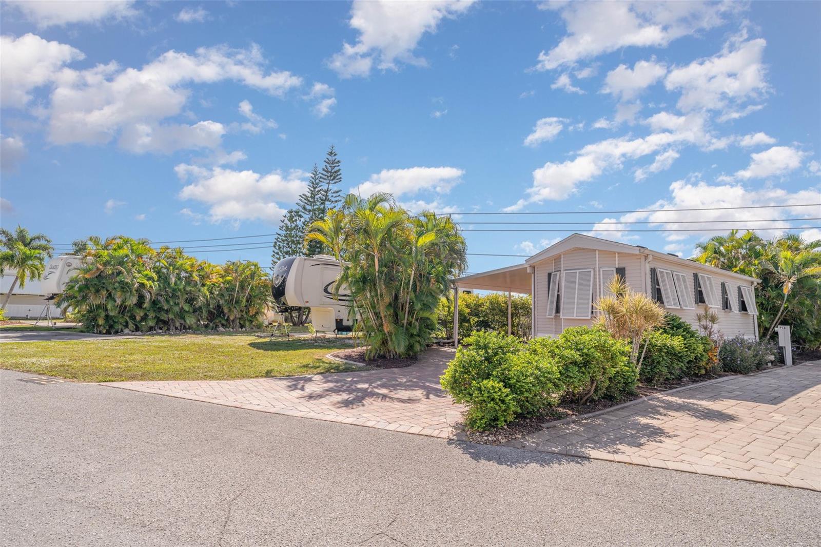 WATERS EDGE COOPERATIVE - Residential