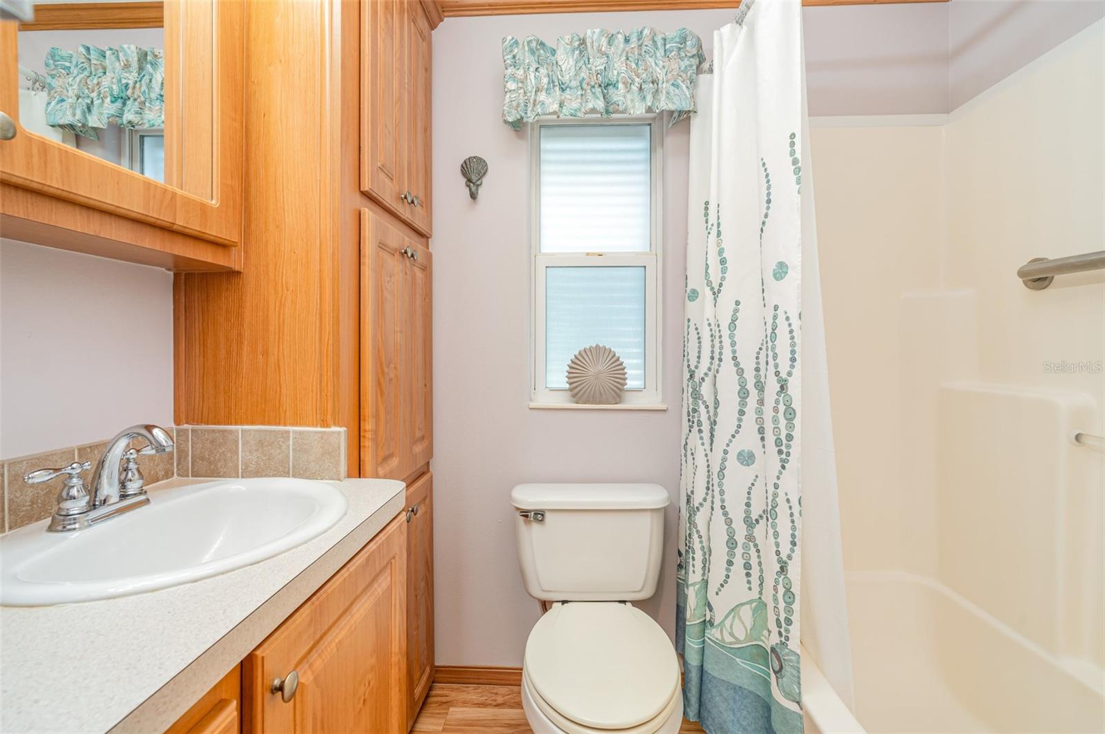 WATERS EDGE COOPERATIVE - Residential