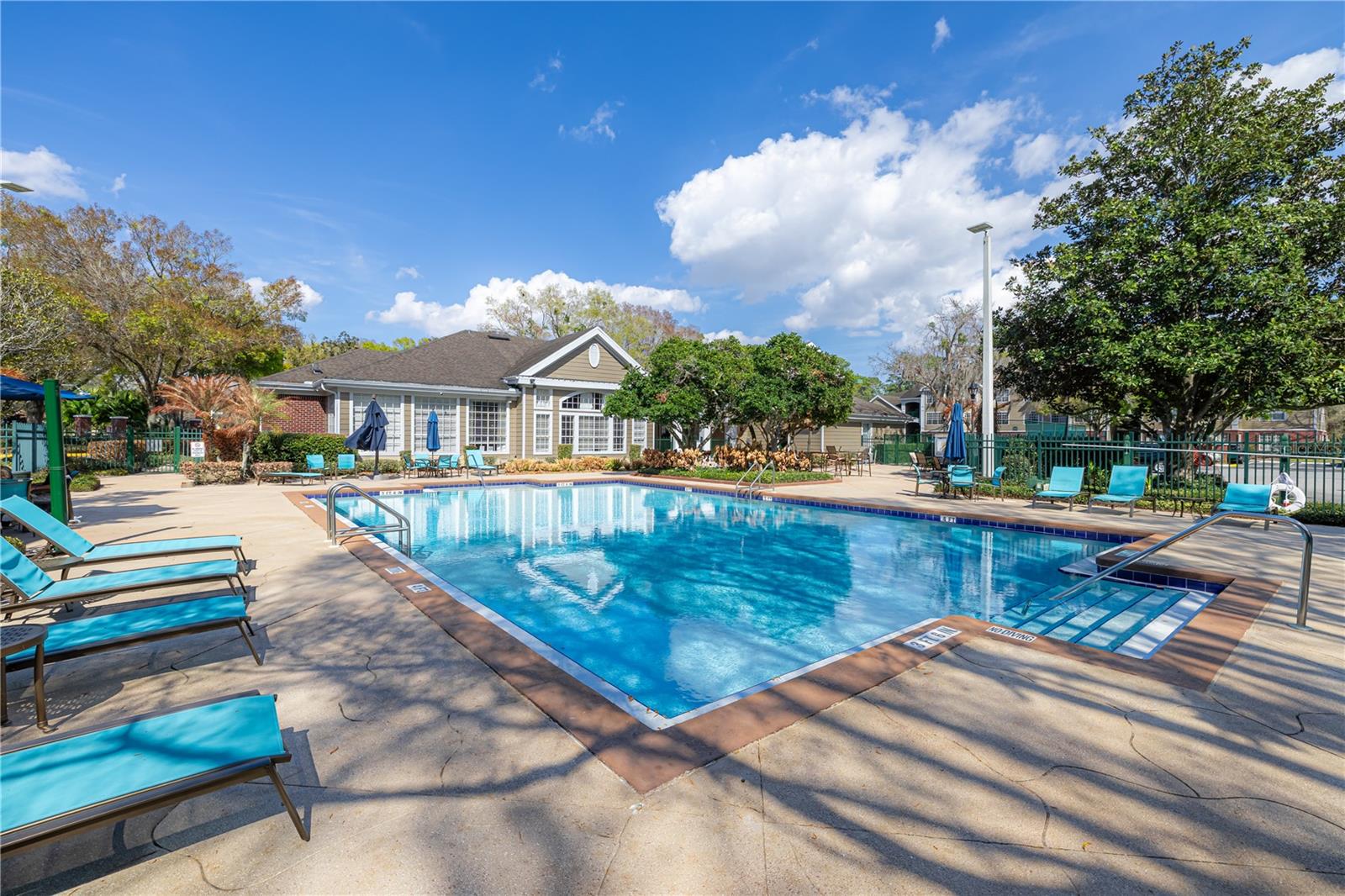 PLANTATION PARK PRIVATE RESIDENCE - Residential