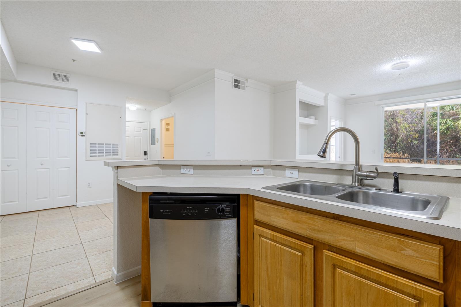 PLANTATION PARK PRIVATE RESIDENCE - Residential