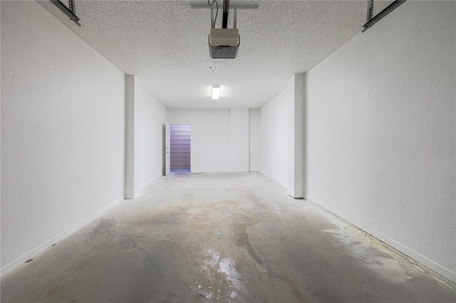 PLANTATION PARK PRIVATE RESIDENCE - Residential