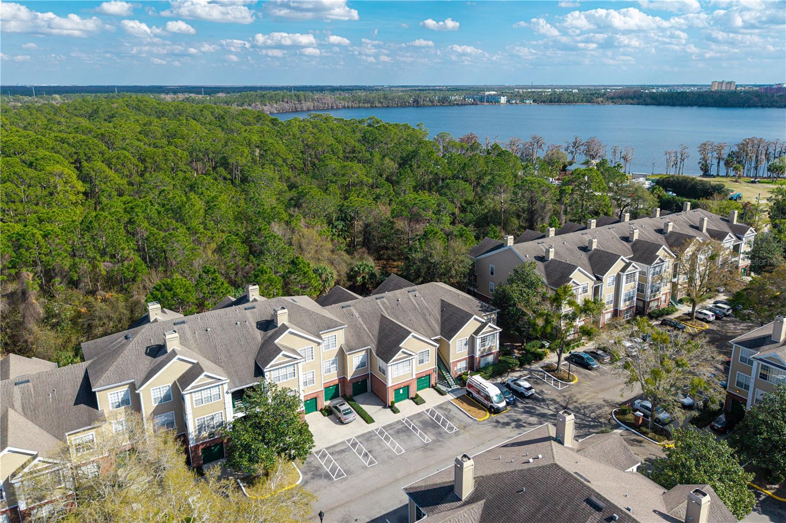 PLANTATION PARK PRIVATE RESIDENCE - Residential