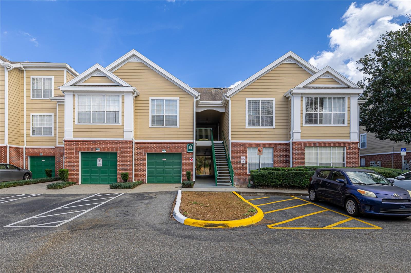 PLANTATION PARK PRIVATE RESIDENCE - Residential