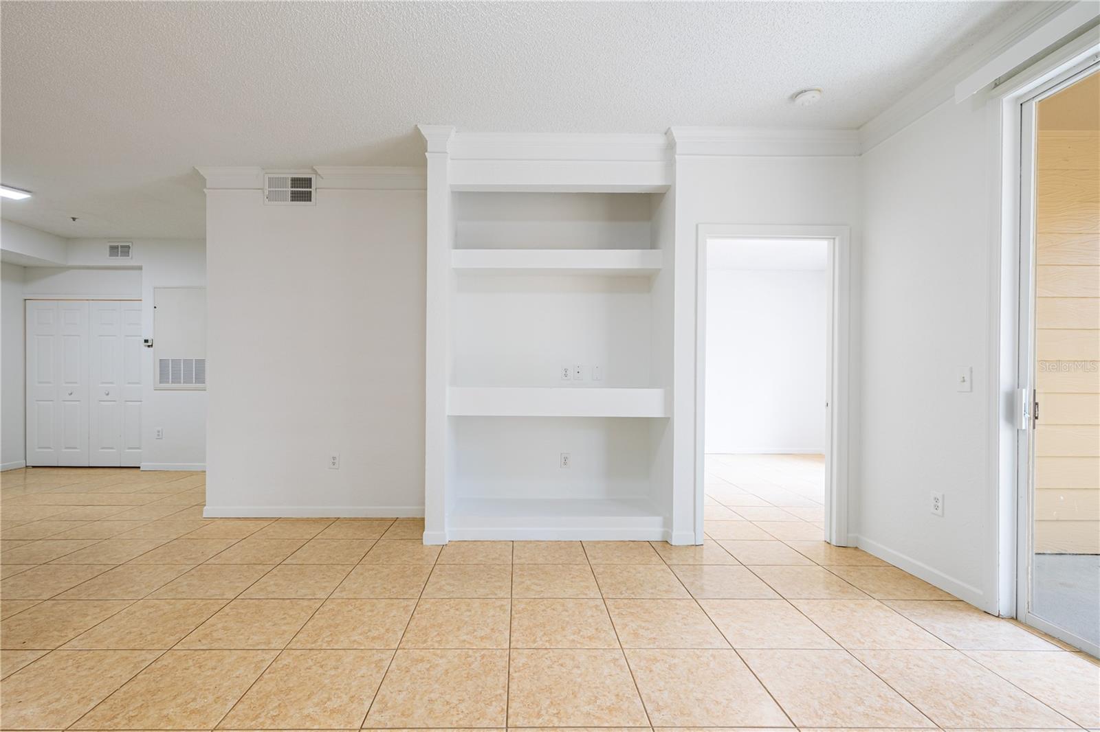 PLANTATION PARK PRIVATE RESIDENCE - Residential