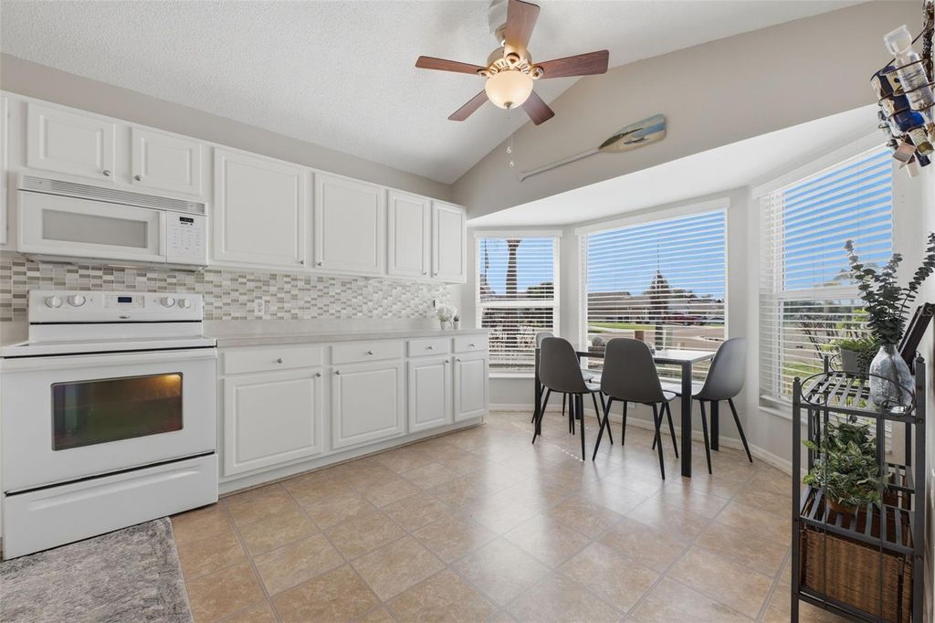 Photo of 1014 Challenger Avenue, Davenport, FL 33897 (MLS # O6396012)