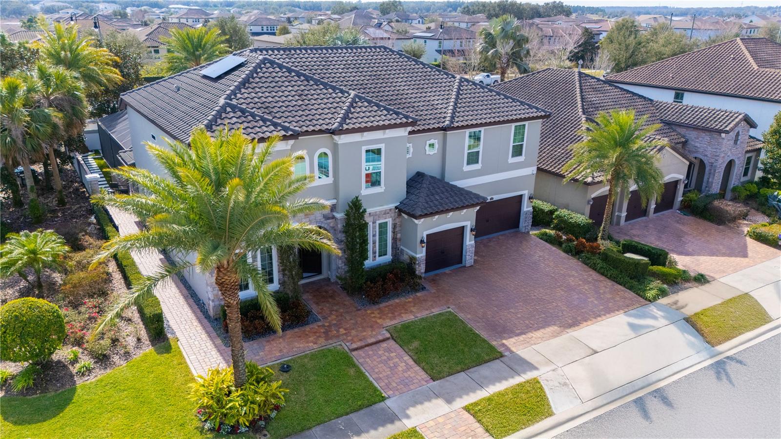 TWINWATERS - Residential