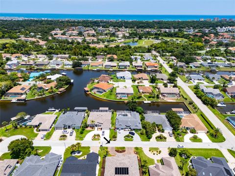 A home in PALM COAST