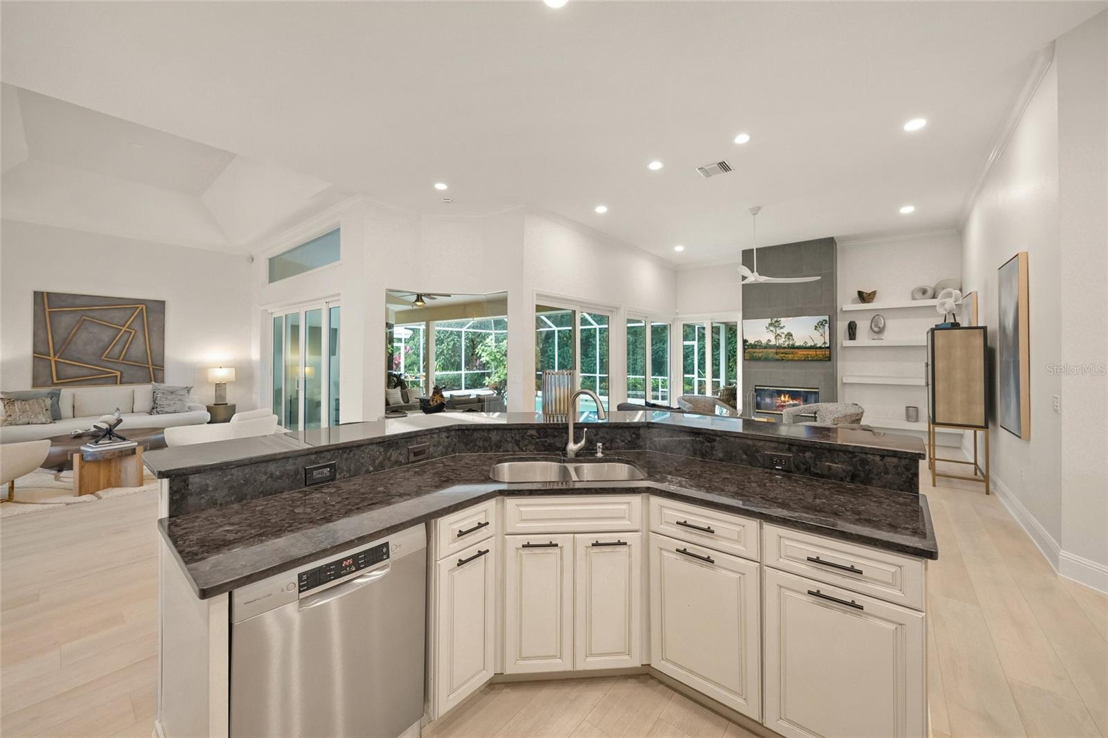 ST JAMES PARK - Residential