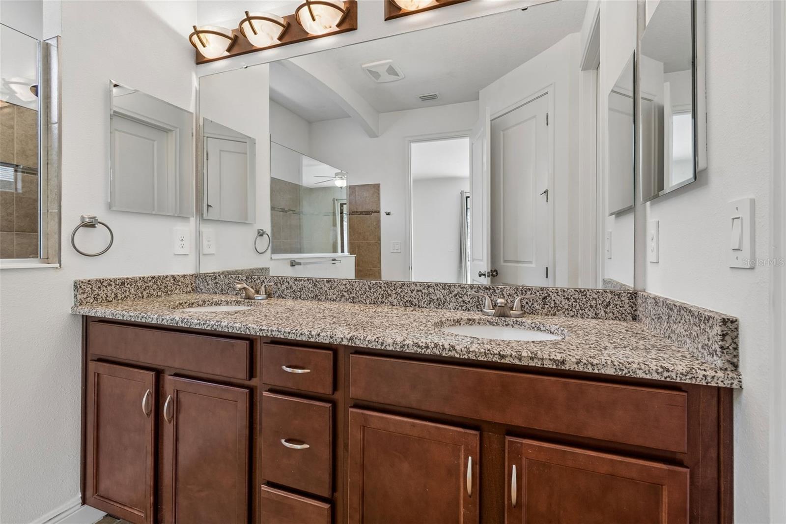 FLORABLU ESTATES - Residential