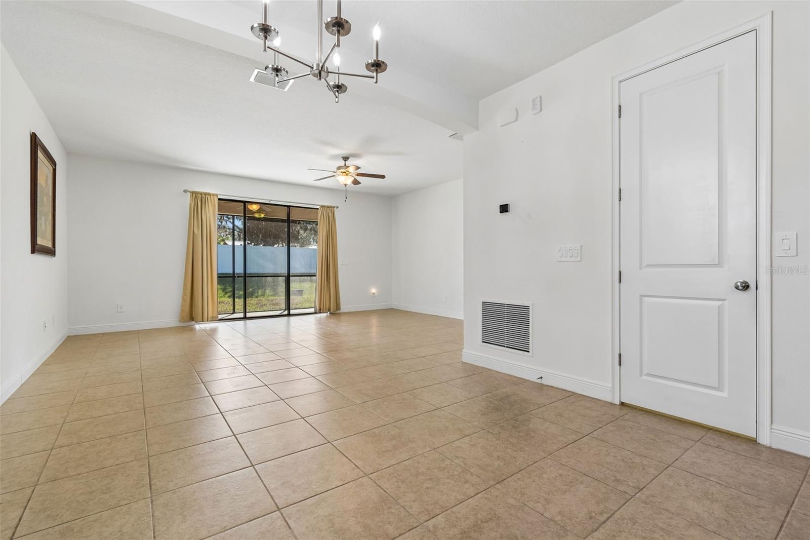 FLORABLU ESTATES - Residential