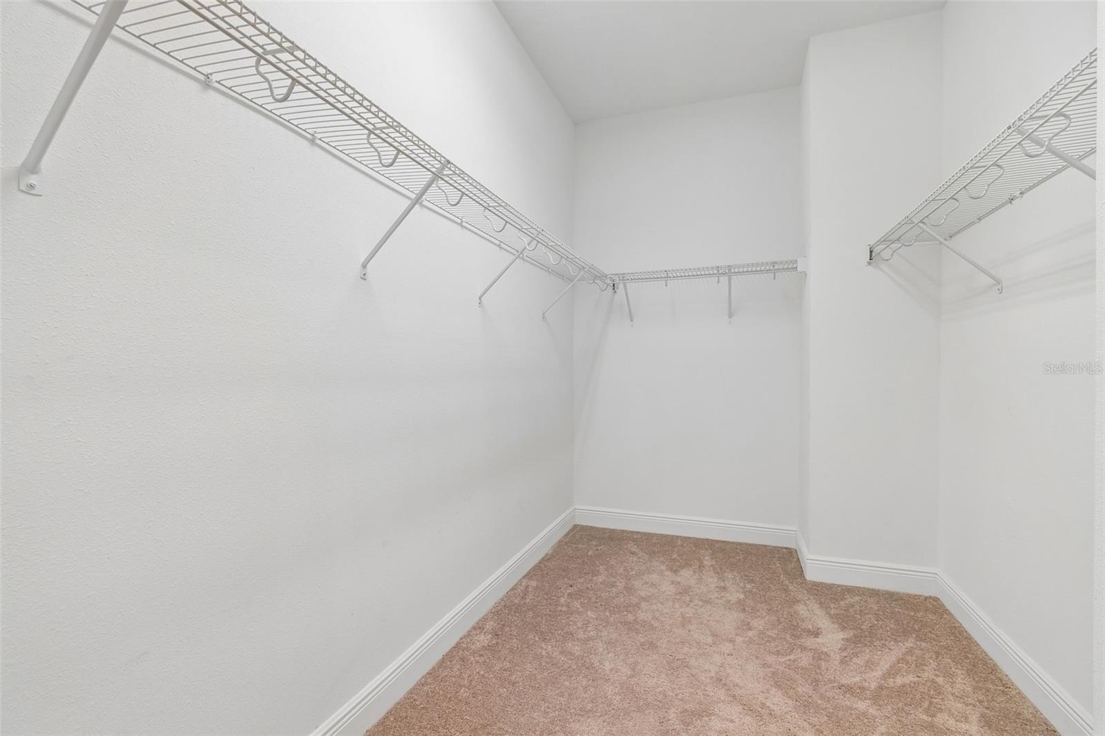 FLORABLU ESTATES - Residential