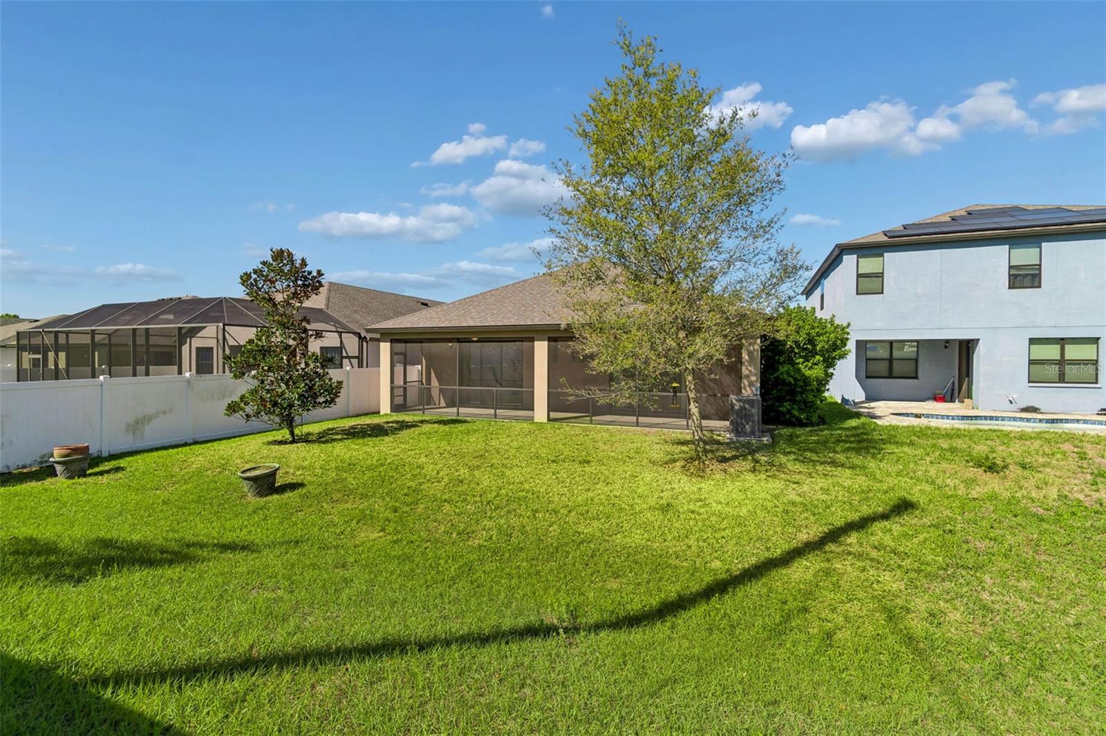 FLORABLU ESTATES - Residential