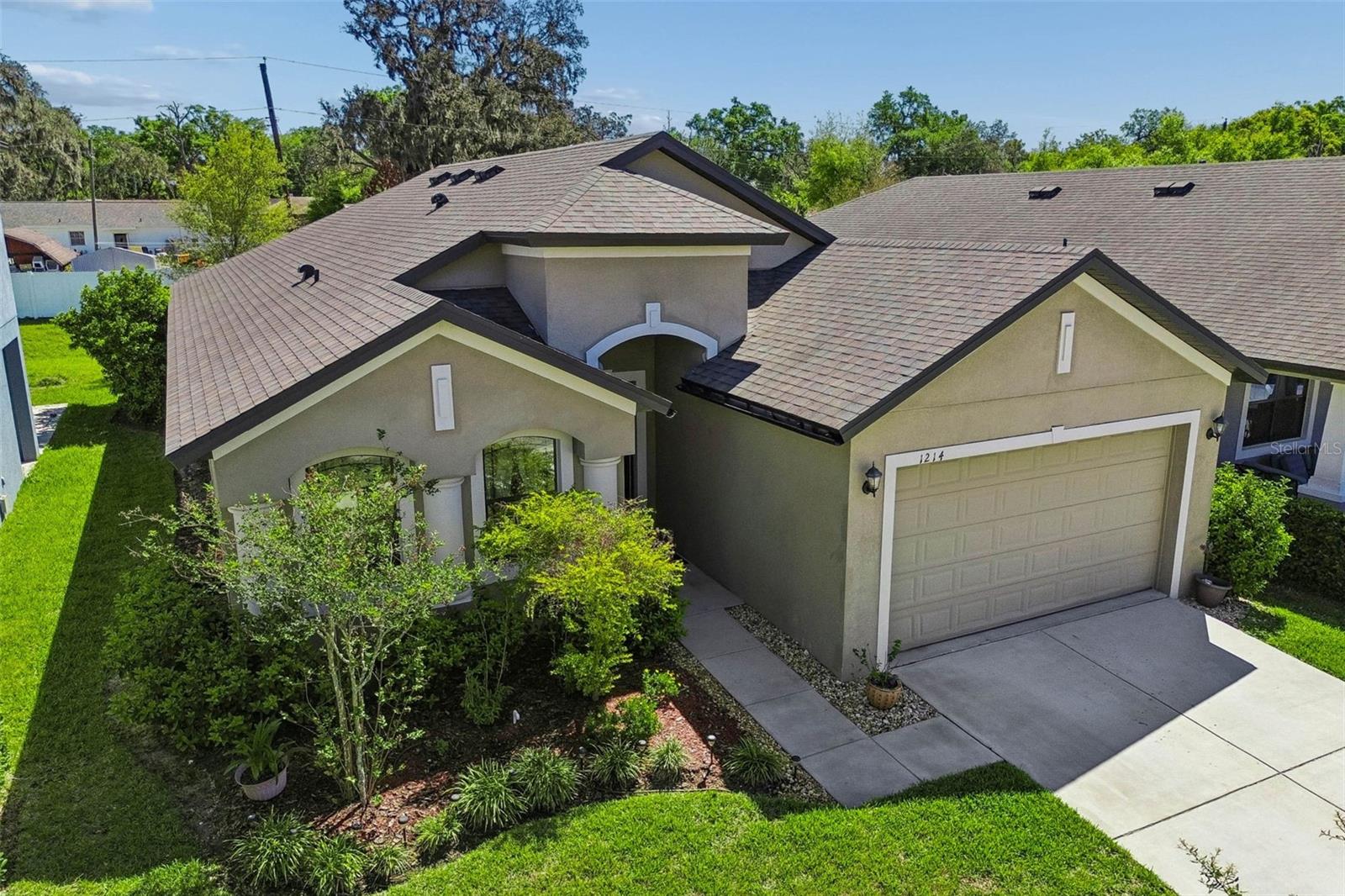 FLORABLU ESTATES - Residential