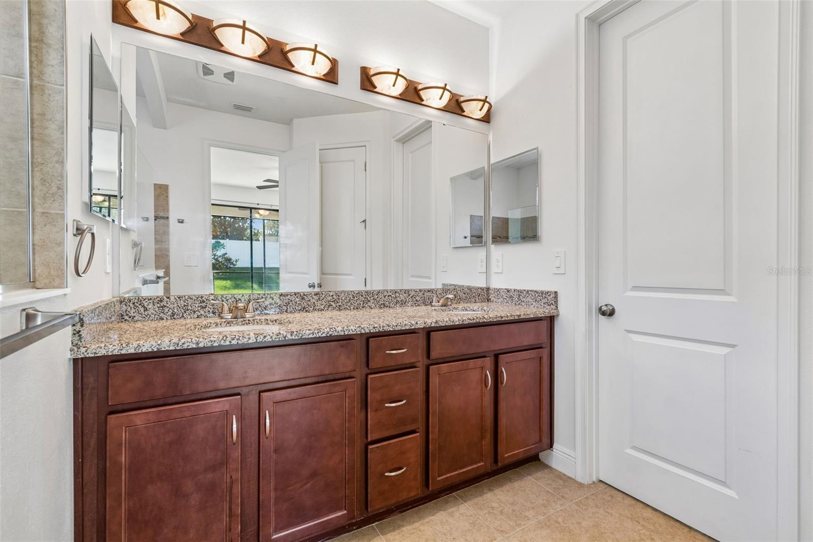 FLORABLU ESTATES - Residential