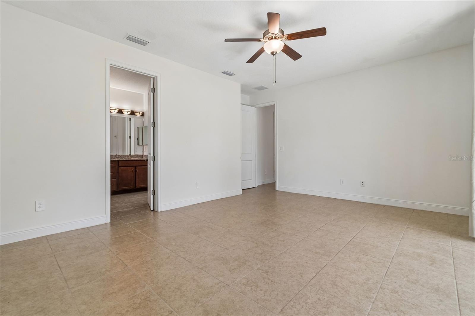 FLORABLU ESTATES - Residential