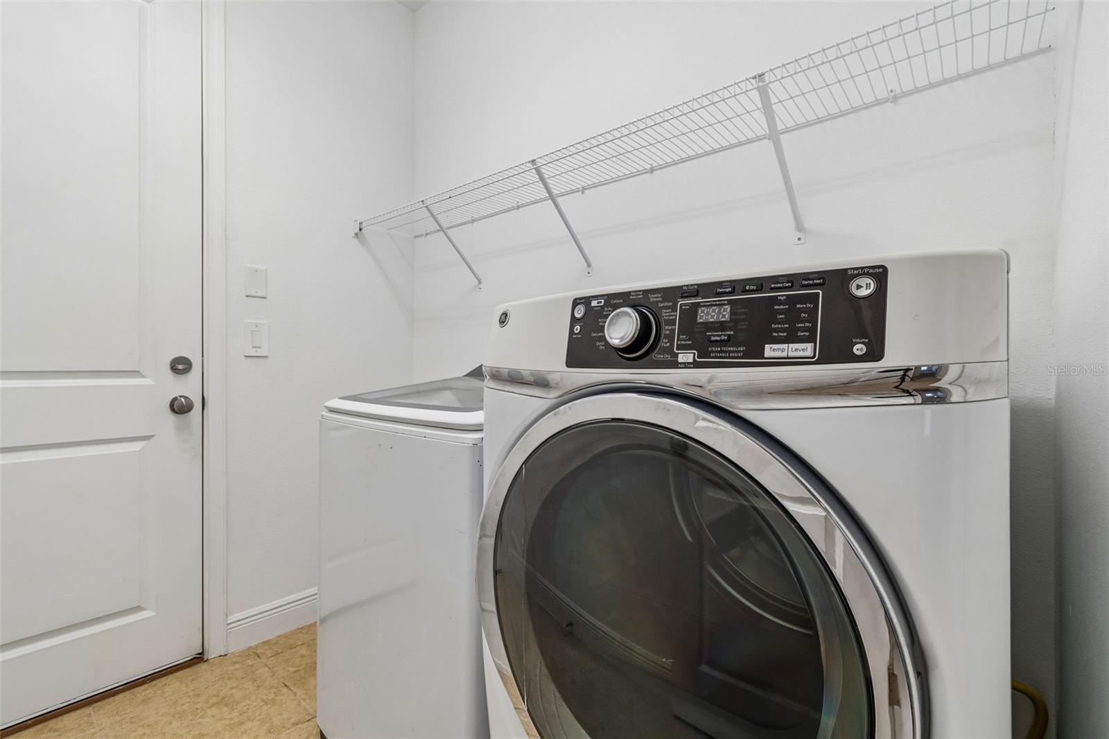 FLORABLU ESTATES - Residential