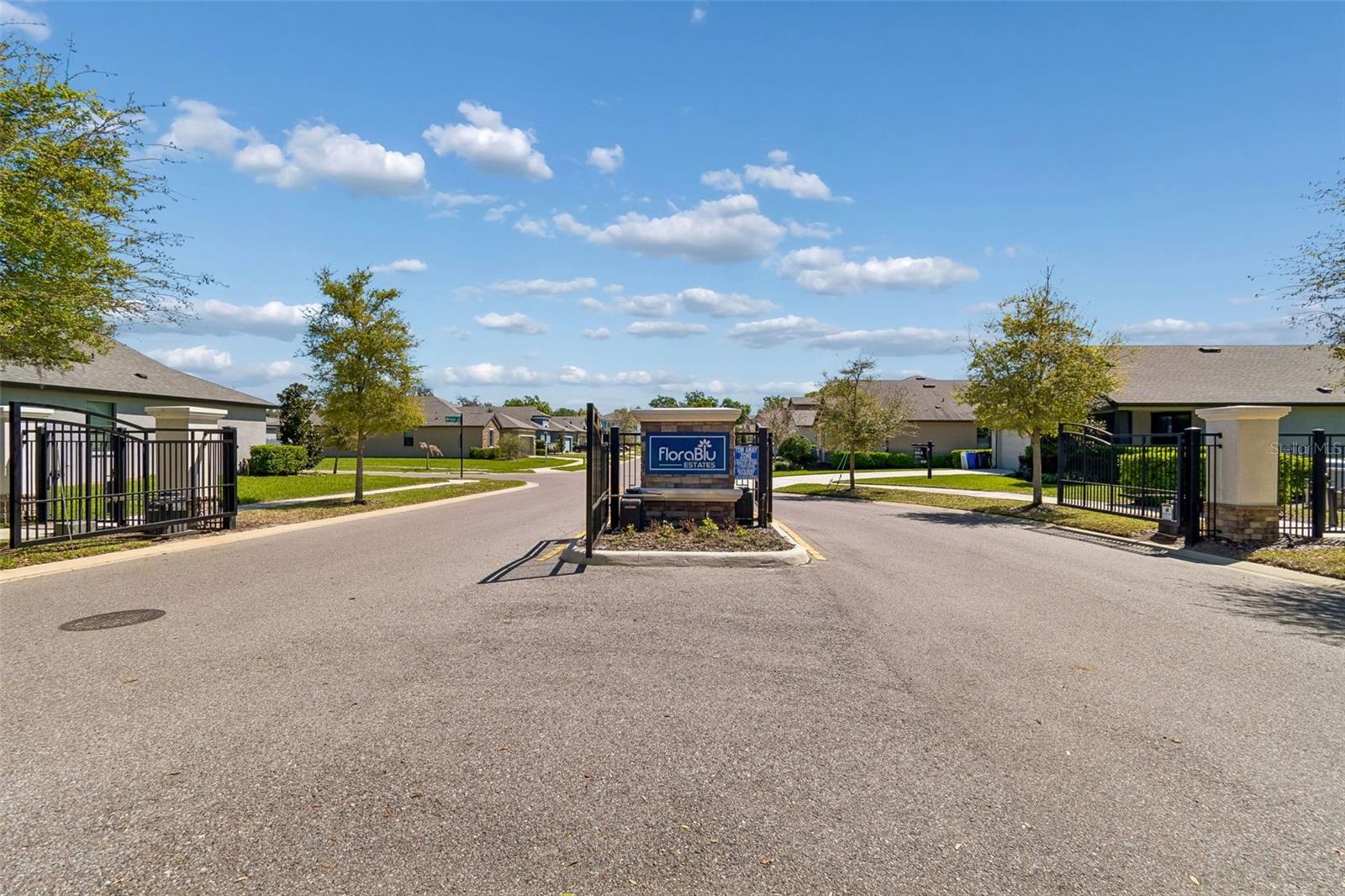 FLORABLU ESTATES - Residential