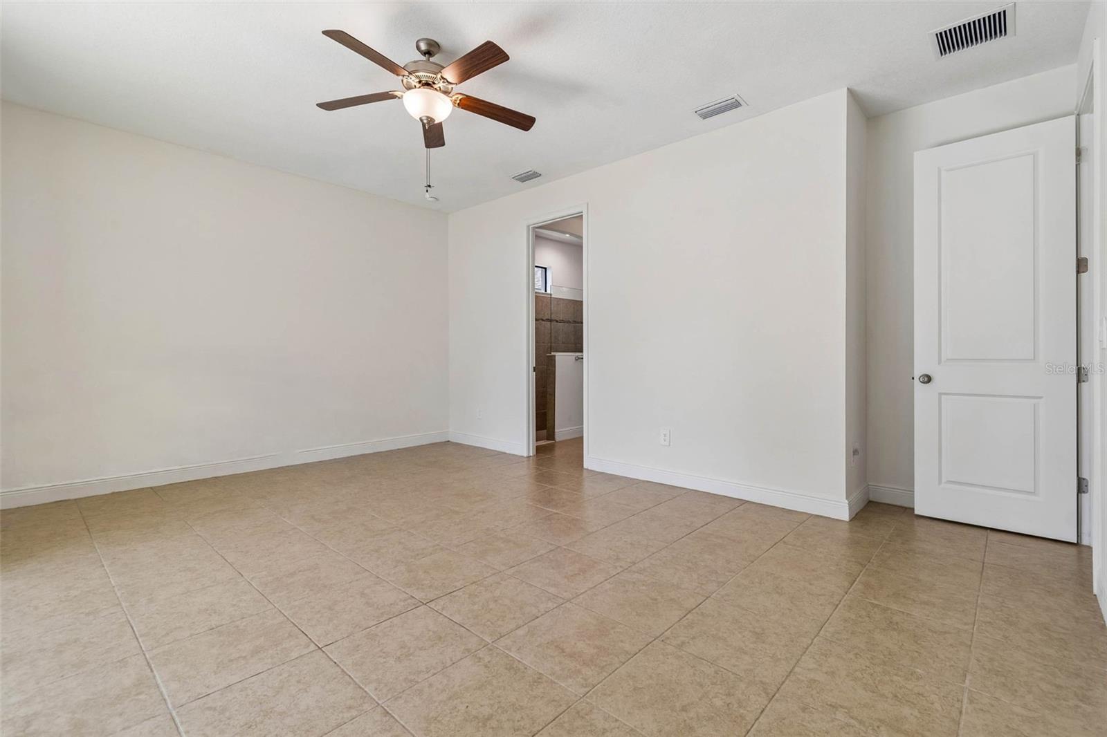 FLORABLU ESTATES - Residential