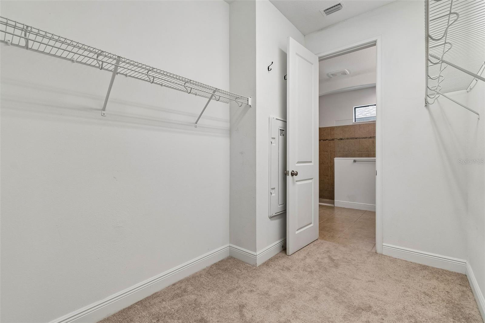 FLORABLU ESTATES - Residential