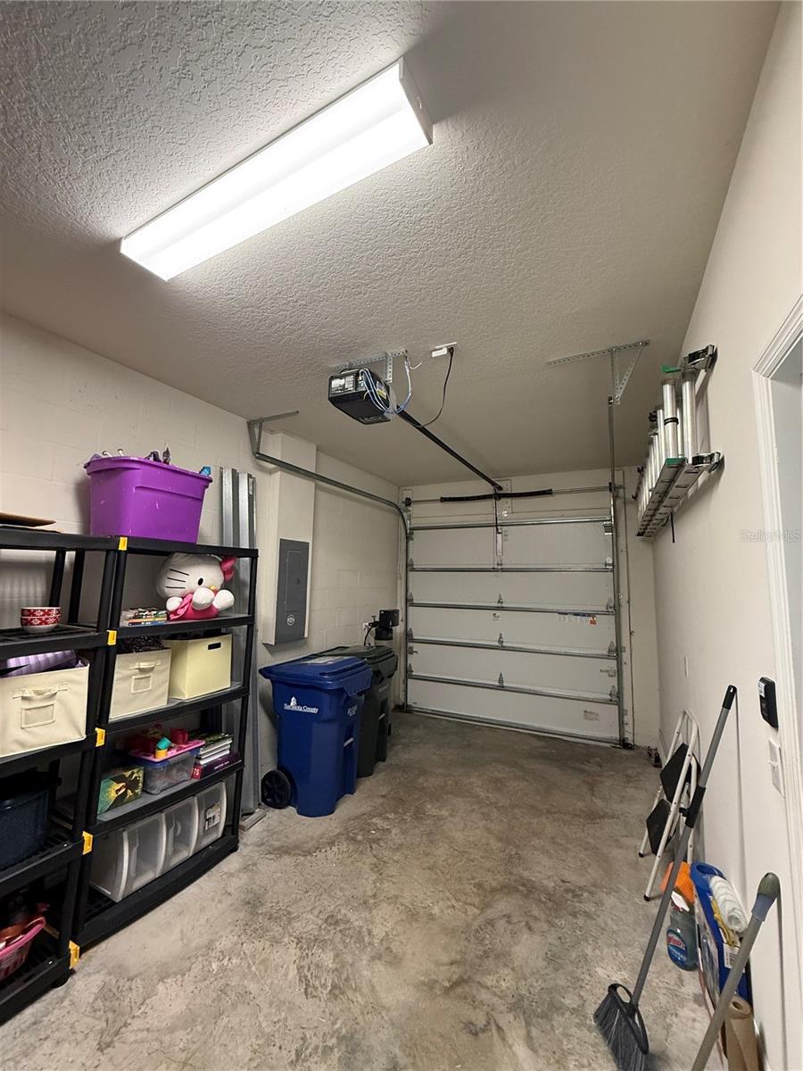 PROMENADE ESTATES PH I - Residential