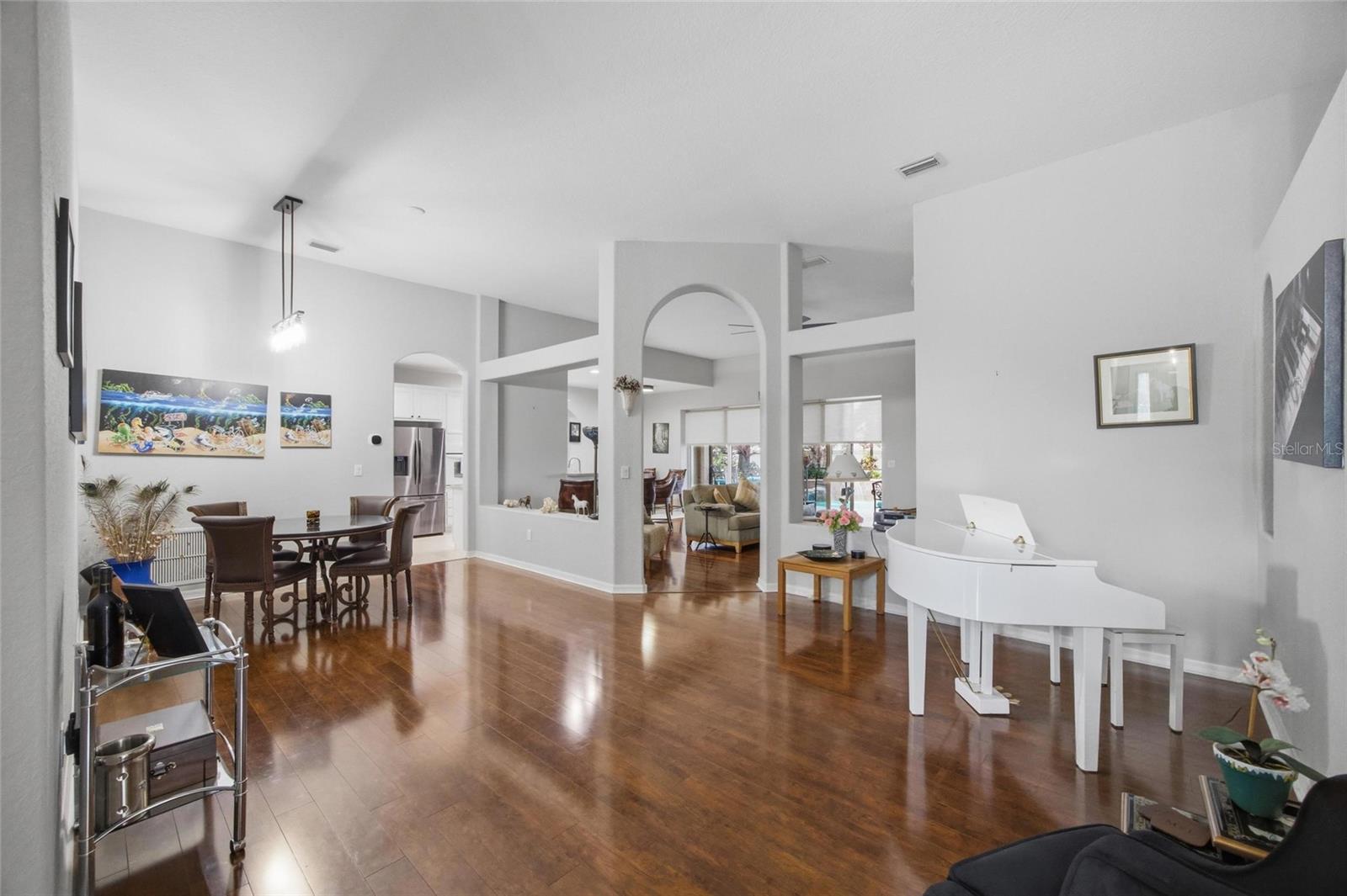 CREEKSIDE OAKS PH I - Residential