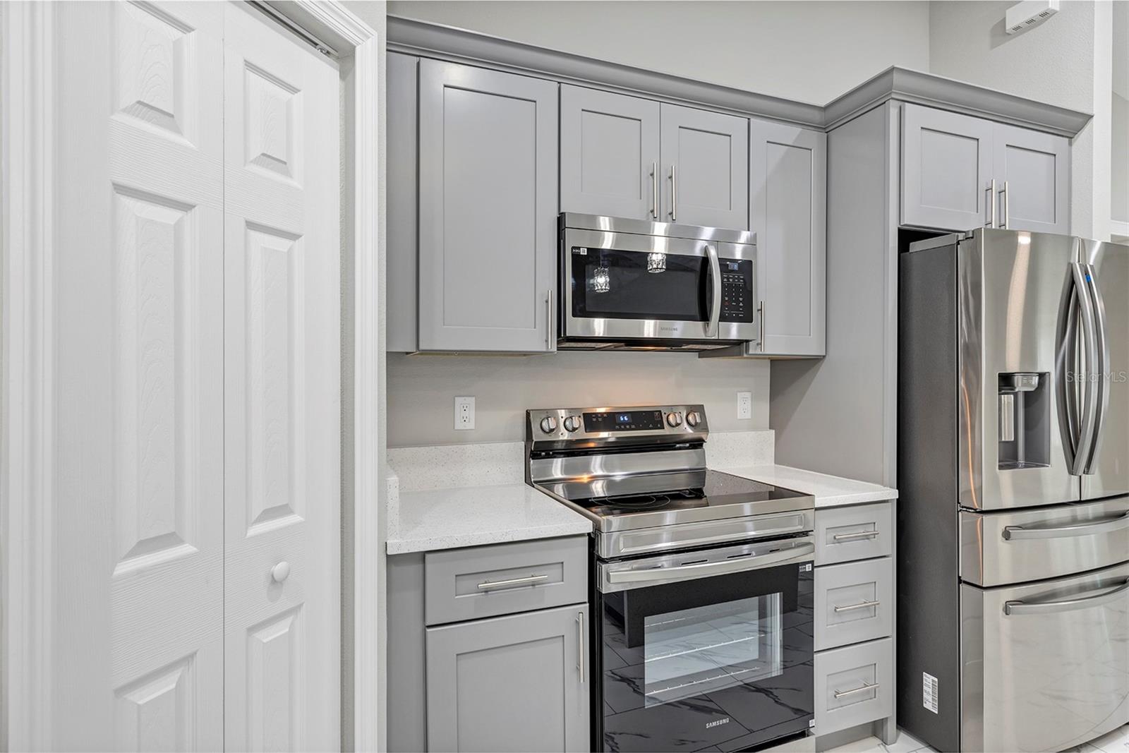 BELLEVIEW HEIGHTS ESTS (DIRT) - Residential