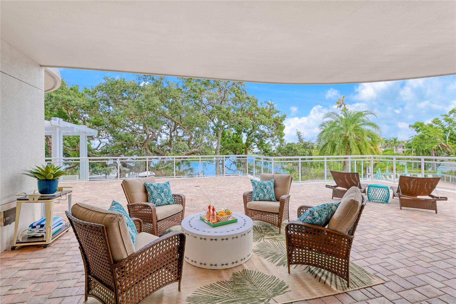 SUMMER COVE ON SIESTA - Residential