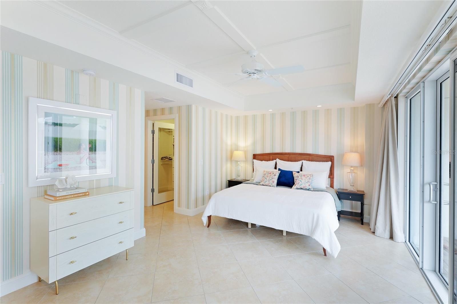 SUMMER COVE ON SIESTA - Residential