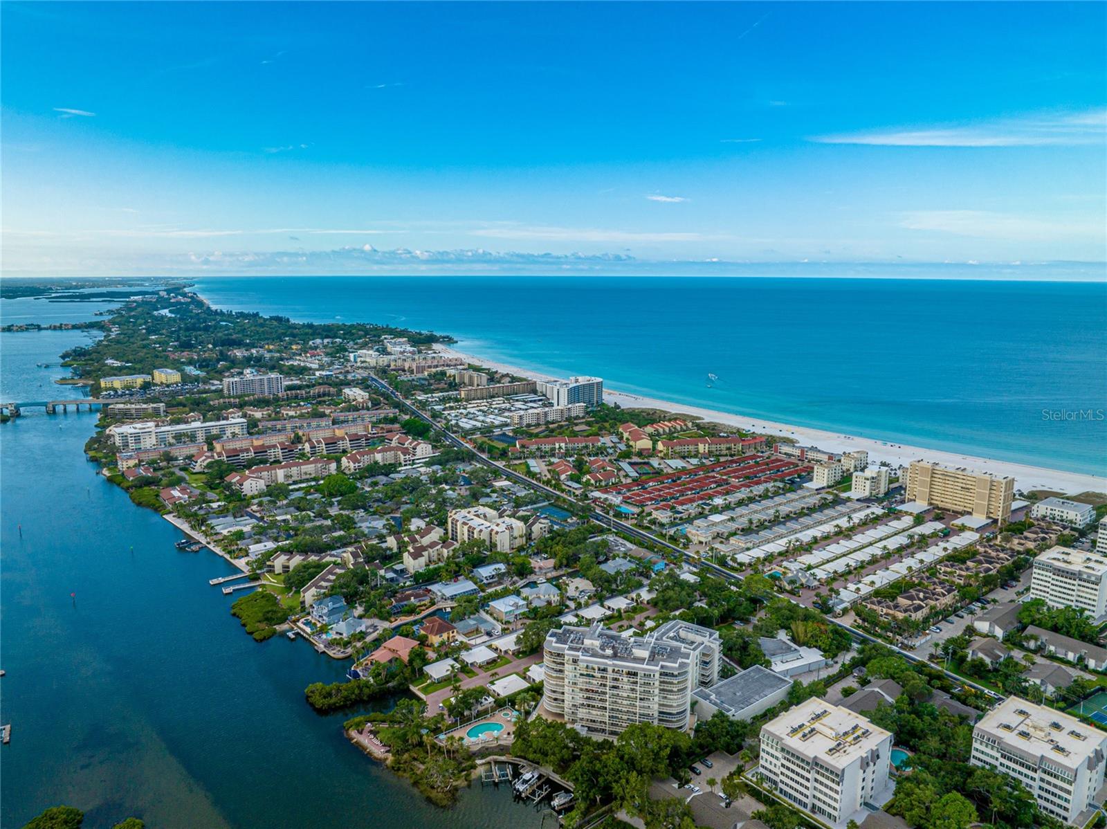 SUMMER COVE ON SIESTA - Residential