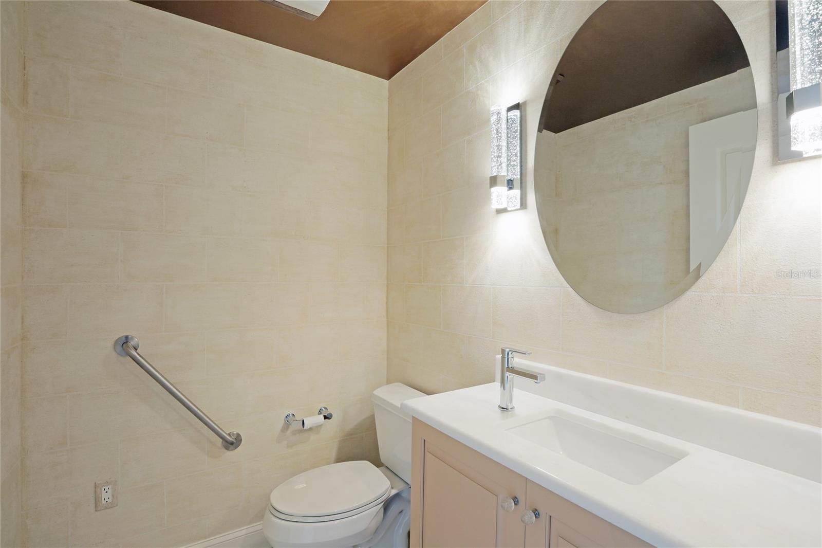 SUMMER COVE ON SIESTA - Residential