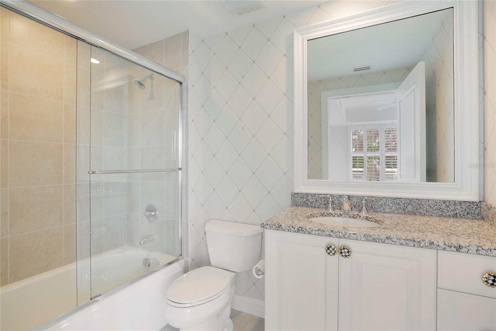 SUMMER COVE ON SIESTA - Residential