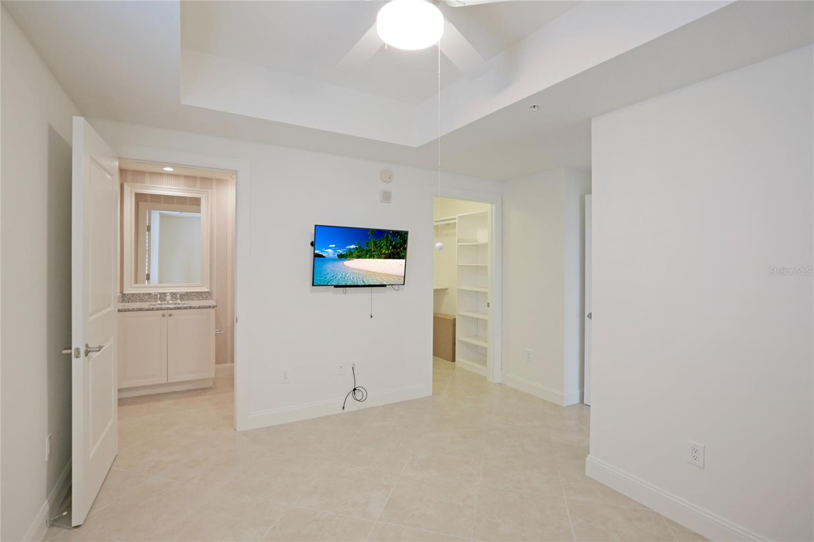 SUMMER COVE ON SIESTA - Residential