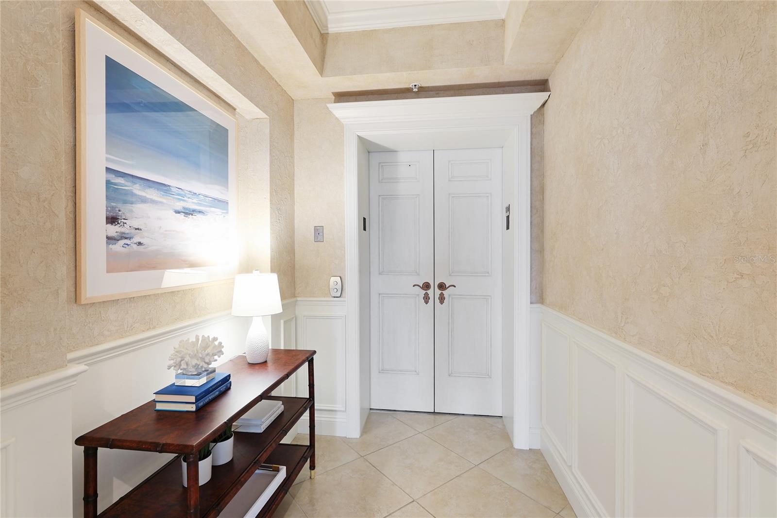 SUMMER COVE ON SIESTA - Residential