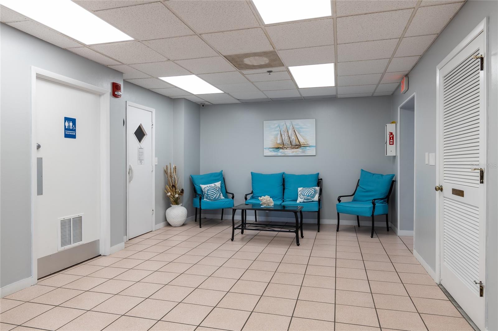 CHATEAU TOWER CONDO - Residential