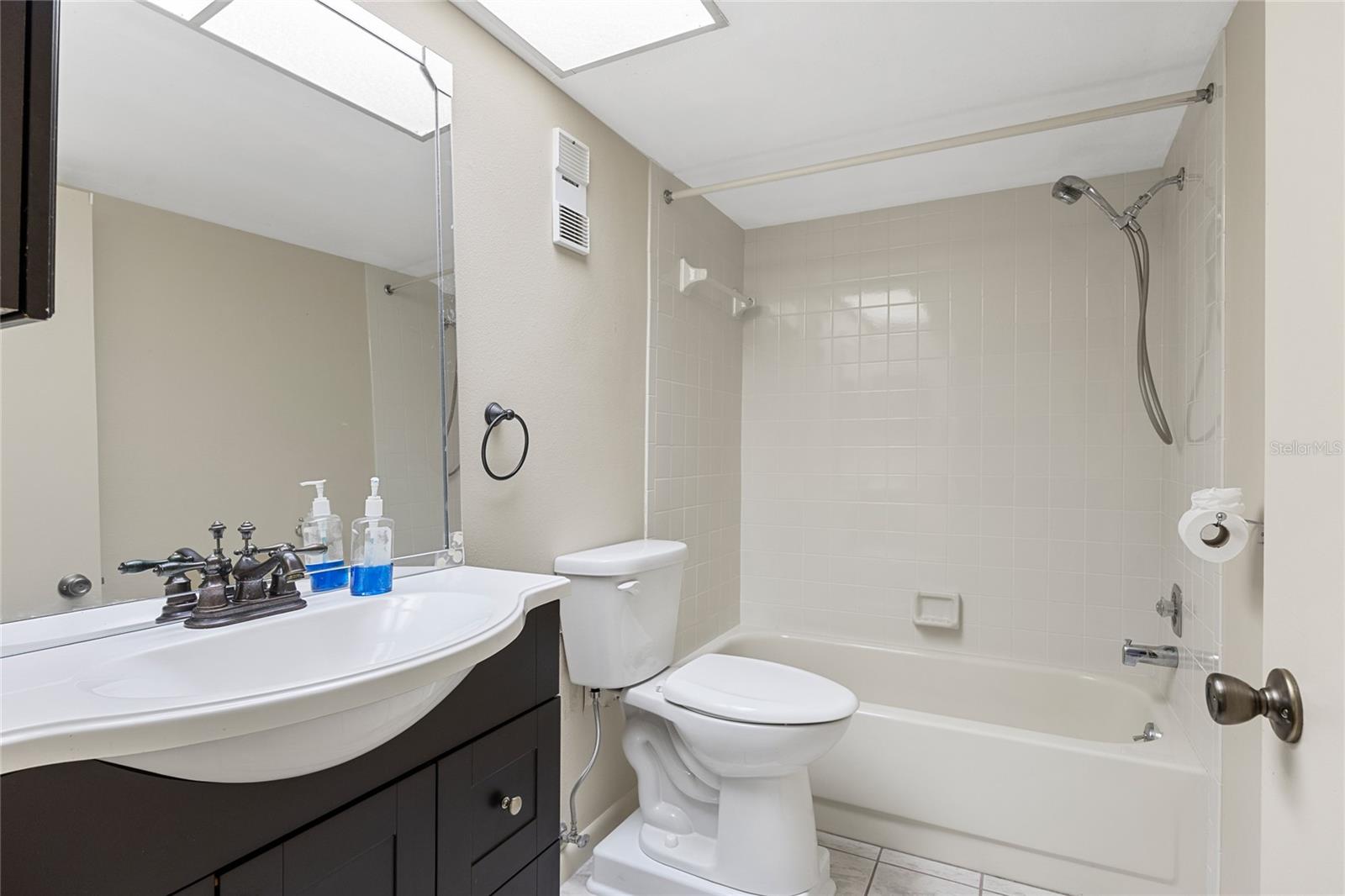 CHATEAU TOWER CONDO - Residential