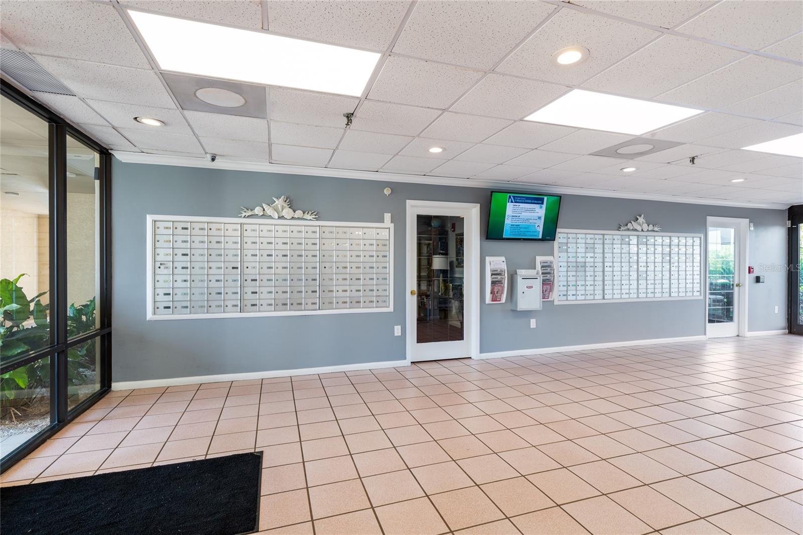 CHATEAU TOWER CONDO - Residential