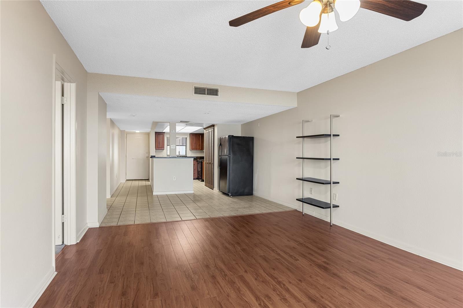 CHATEAU TOWER CONDO - Residential