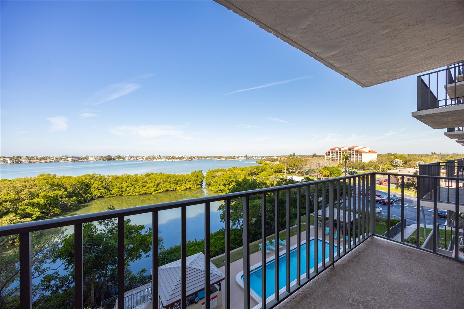 CHATEAU TOWER CONDO - Residential