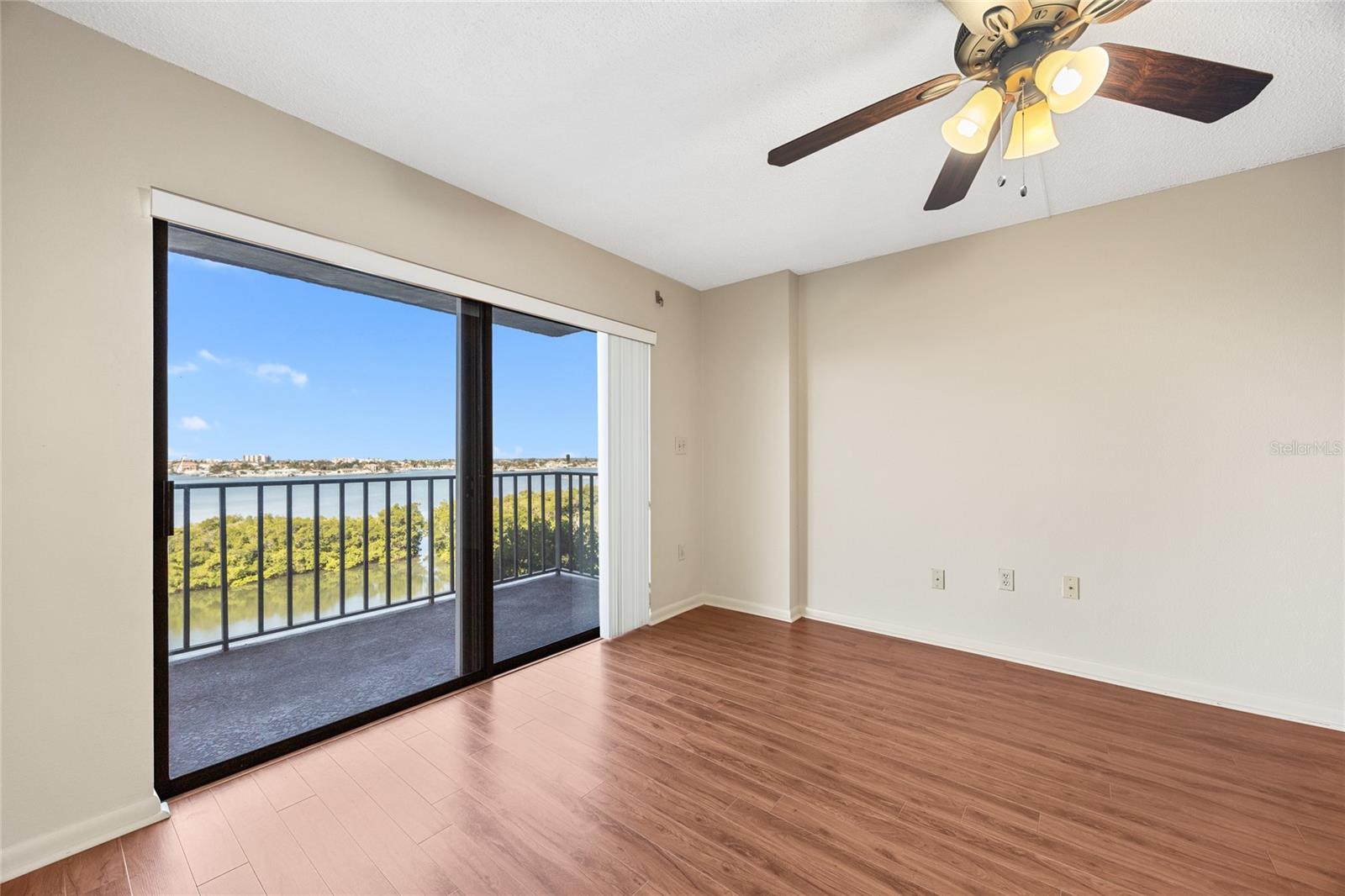 CHATEAU TOWER CONDO - Residential