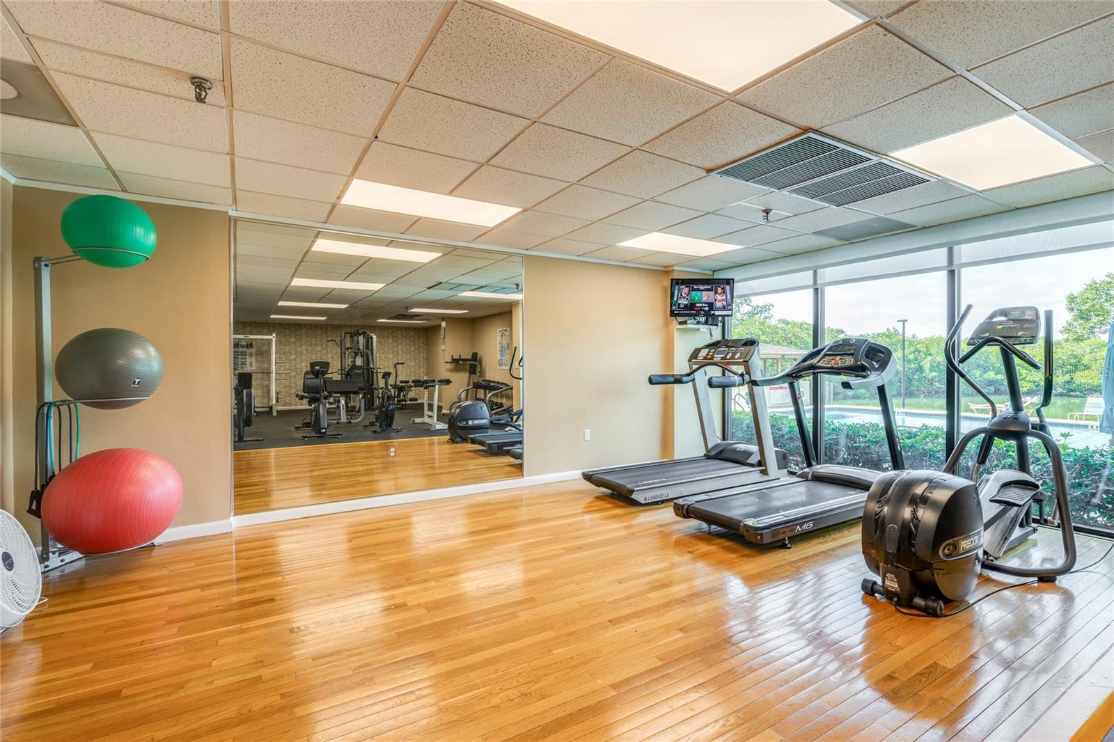 CHATEAU TOWER CONDO - Residential